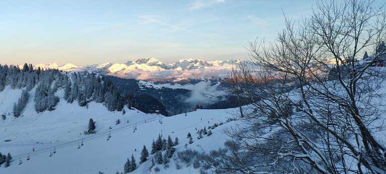 Skier dans une carte postale 🤩