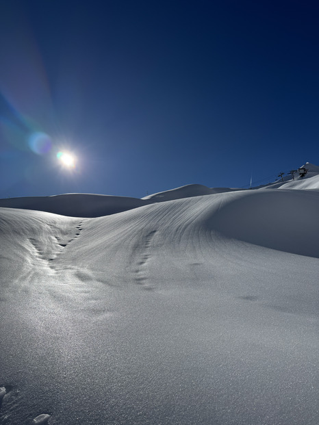 Beau temps, neige dure 