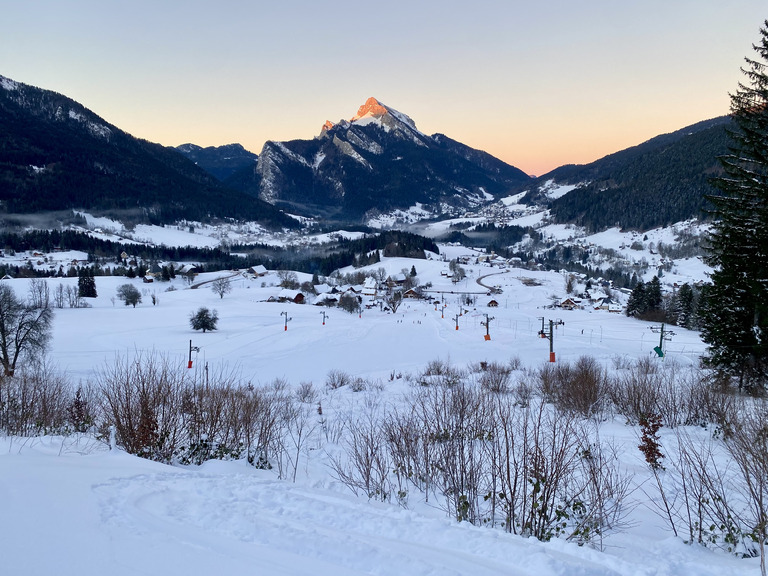 Conditions froides mais neige et pentes idéales pour les débutants !