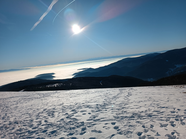 Petit ballon sous grand soleil