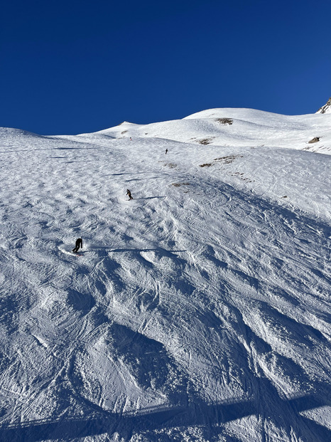 Du soleil mais enneigement médiocre