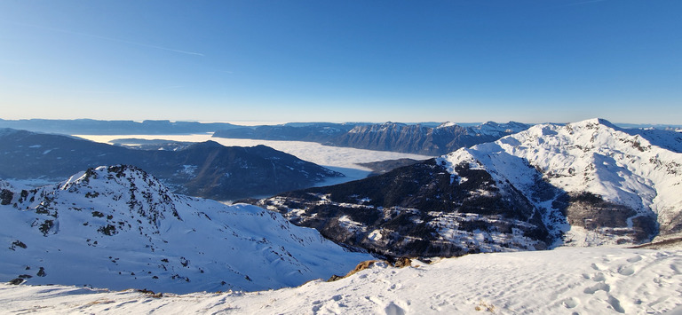 Au dessus des nuages, soleil plein 