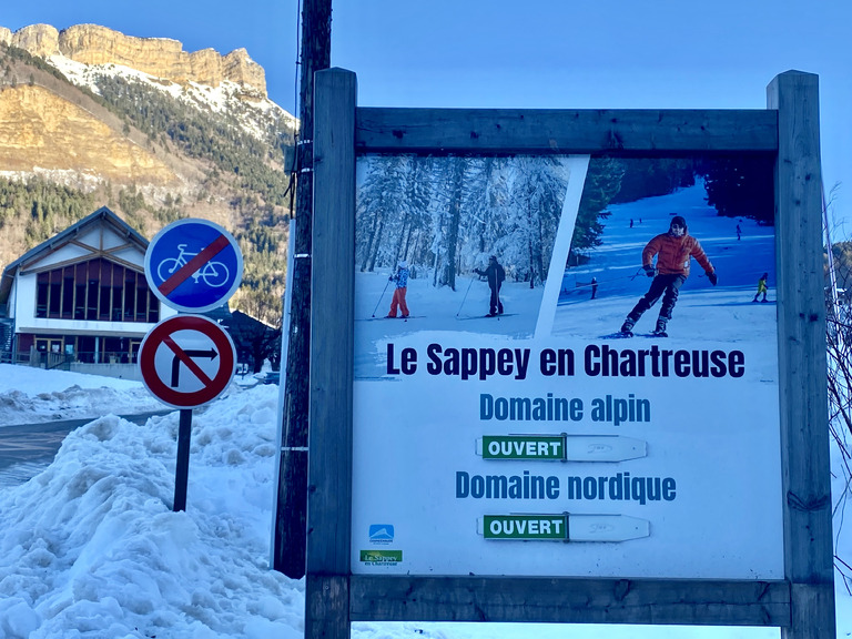 Domaine débutant ouvert mais le téléski du Grand Sommard fermé 🥲