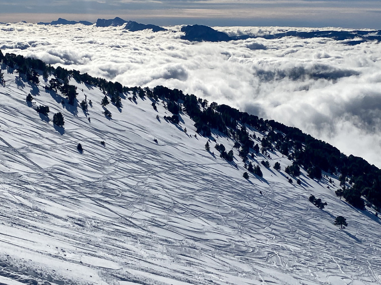 Chamechaude => 20/30 cm de poudreuse de rêve sur fond glissant...