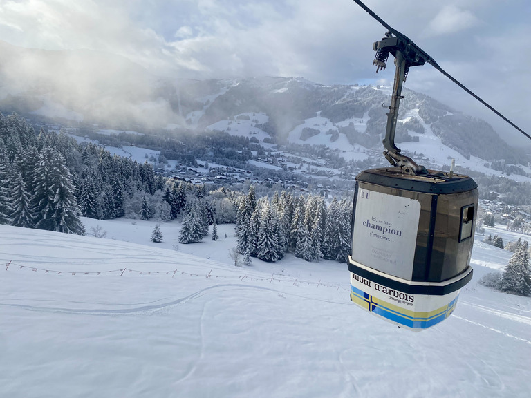 Poudreuse surprise au Mont Joly pour les tests Dynastar 2026