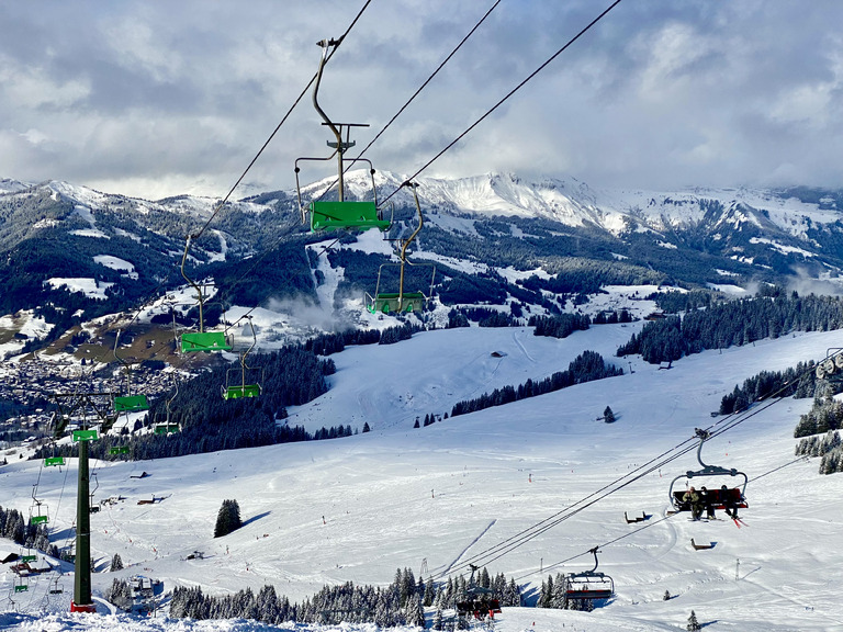 Poudreuse surprise au Mont Joly pour les tests Dynastar 2026