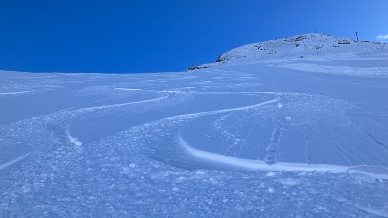 Bleue, Blanc…Peuff😜