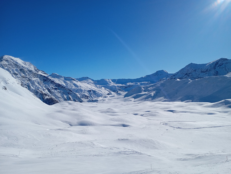 Restez sur piste, ou montez haut 