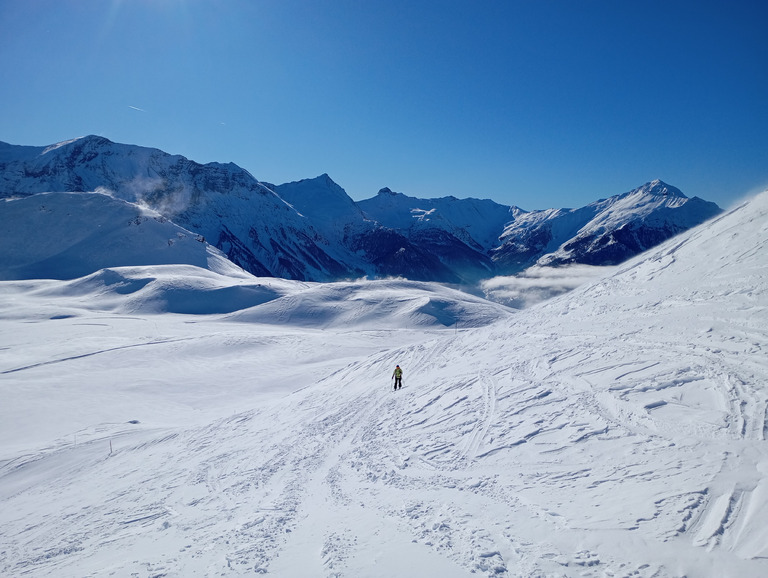 Restez sur piste, ou montez haut 