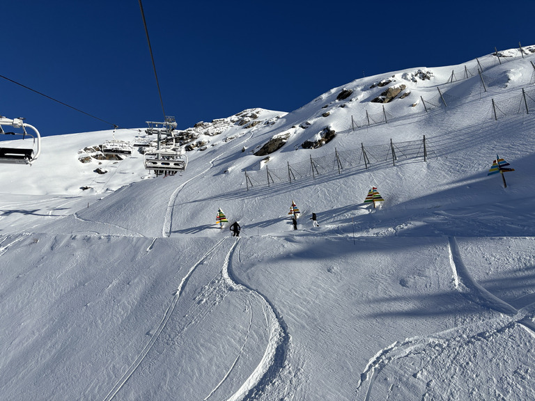 bon sur piste au dessus de 1900 m