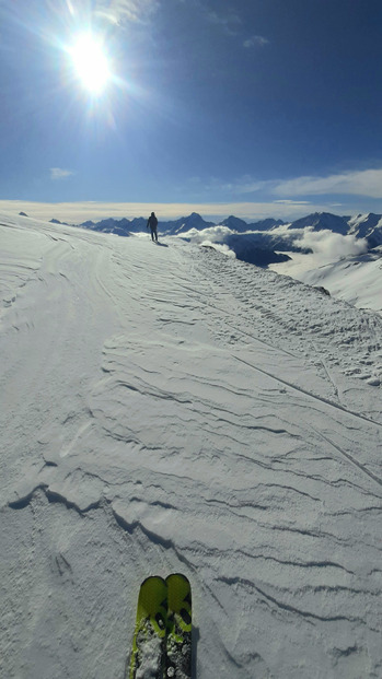 Sur le glacier, le bonheur de la glisse !