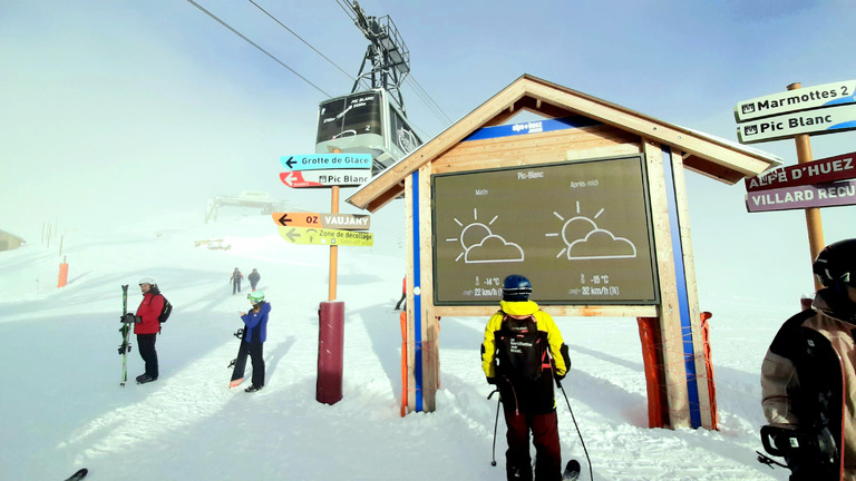 Sur le glacier, le bonheur de la glisse !