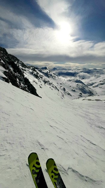 Sur le glacier, le bonheur de la glisse !