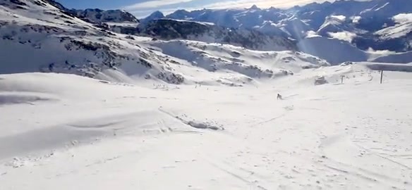 Sur le glacier, le bonheur de la glisse !