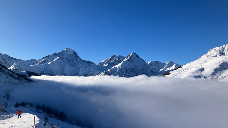 Au dessus des nuages🤔? Du Grand Ski!😜