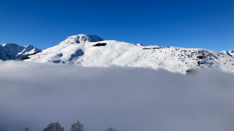 Au dessus des nuages🤔? Du Grand Ski!😜