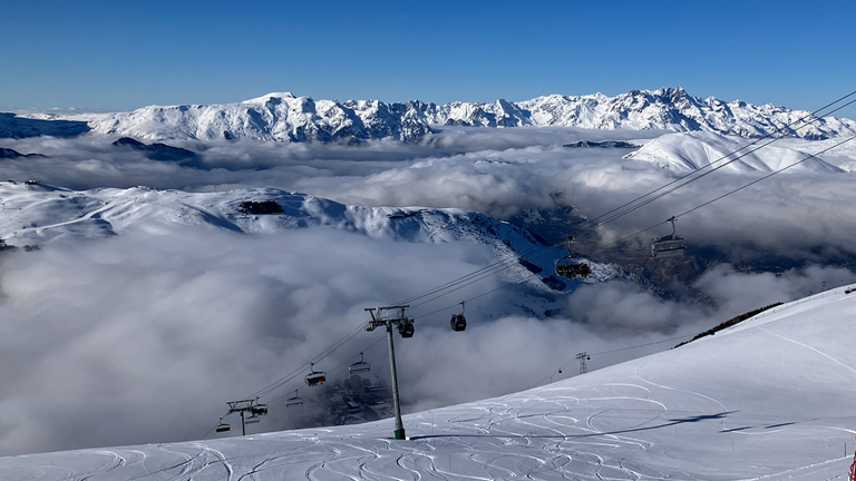 Au dessus des nuages🤔? Du Grand Ski!😜