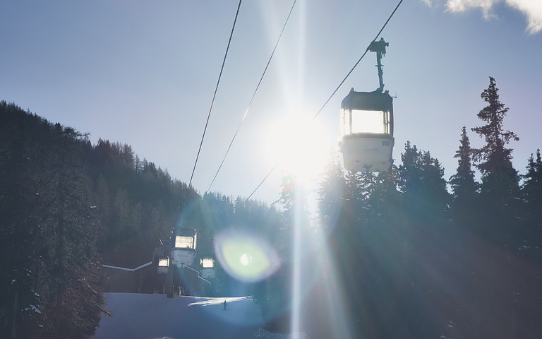 Le ski de piste c'est bien aussi.