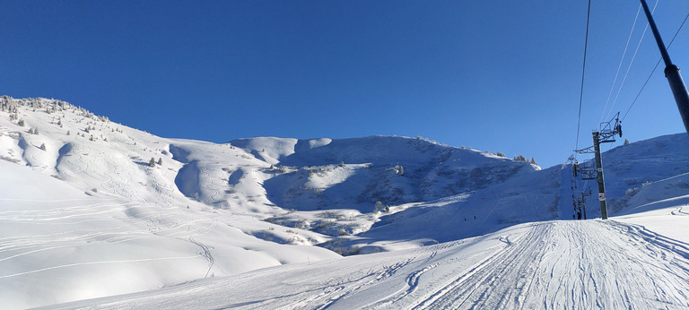 Glacial, dur mais bon sur piste, très mitigé en dehors