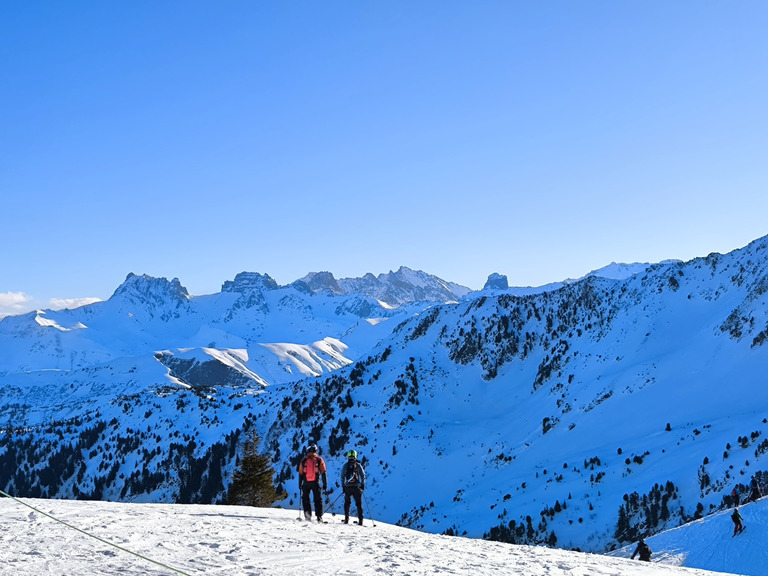 Jolie journée sur les pistes au soleil