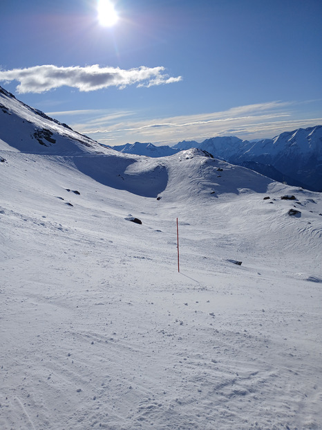 Grand soleil et neige dure à l'alpe d'Huez