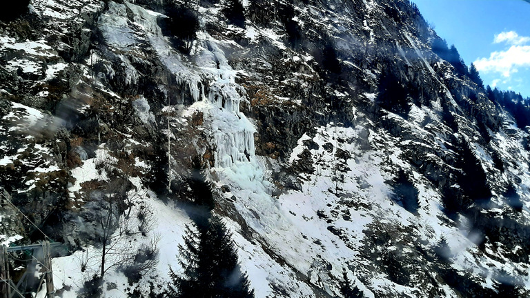 De Vaujaniate au Village d'Huez via Tunnel ! La grande tournée !