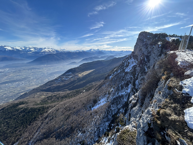 Du beau soleil et de la neige… dure !