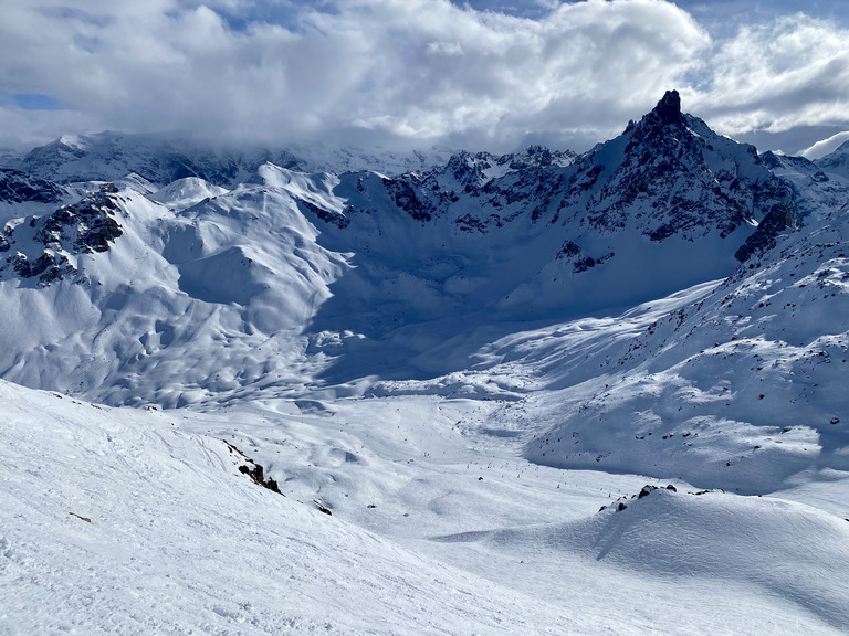 Neige toujours aussi dure mais quel terrain de jeu pour les tests 2026