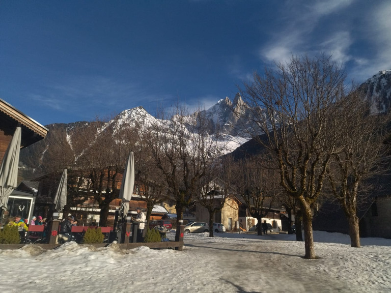 Ski de rando entre skipasseurs