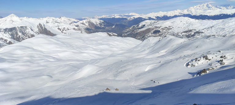 Poudreuse le matin, pistes l'aprem 