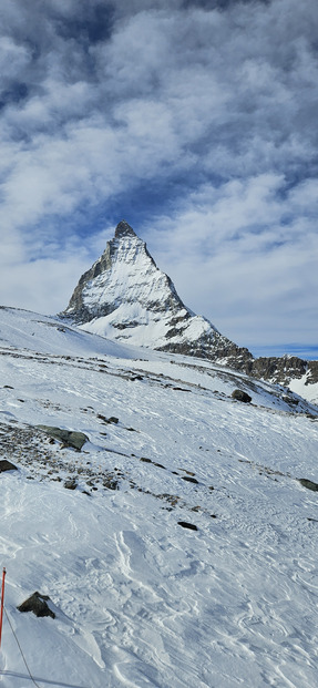 Belle journée ensoleillé à Zermatt mais avec du vent 