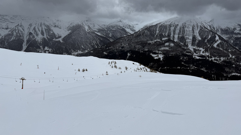 Du très bon ski sous les nuages