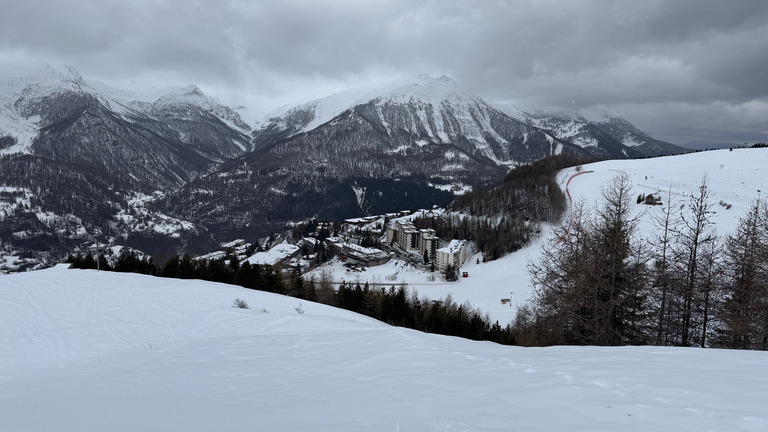 Du très bon ski sous les nuages