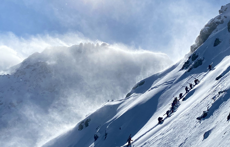 Tempête de vent sur une poudreuse tant attendue…