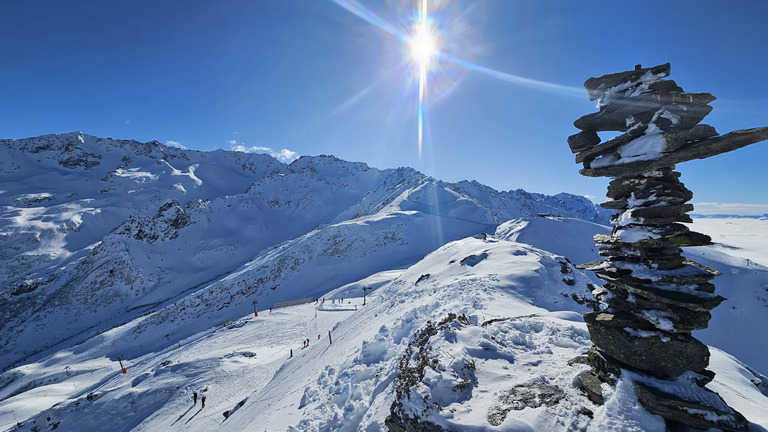 C'est quoi cette neige bizarre !?