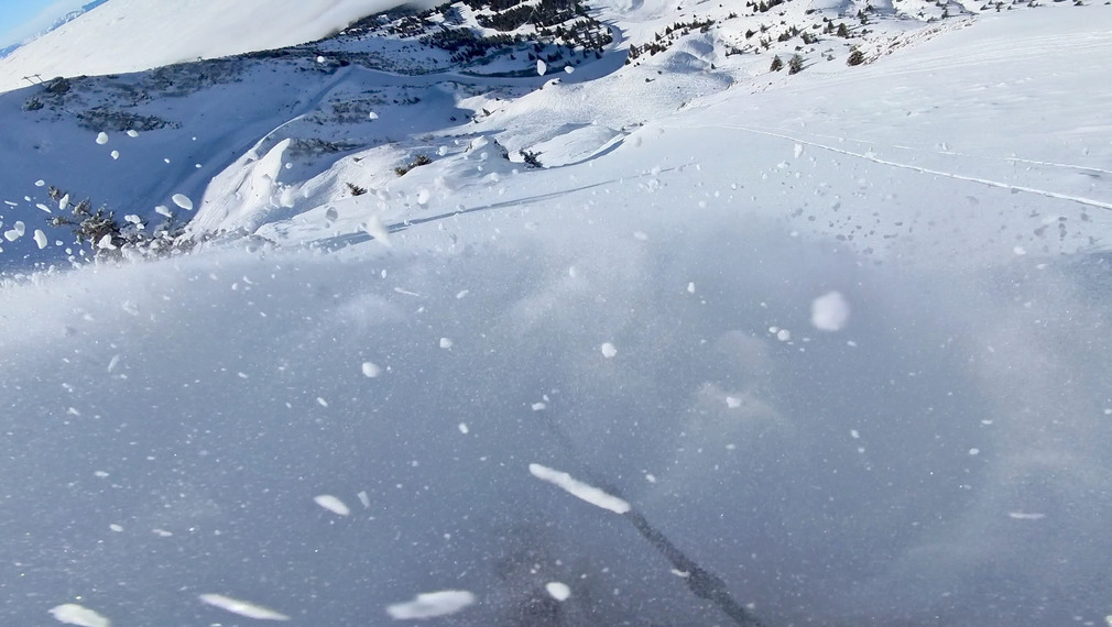 C'est quoi cette neige bizarre !?