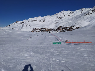 ciel bleu pas de vent, top pour la piste et snowpark 