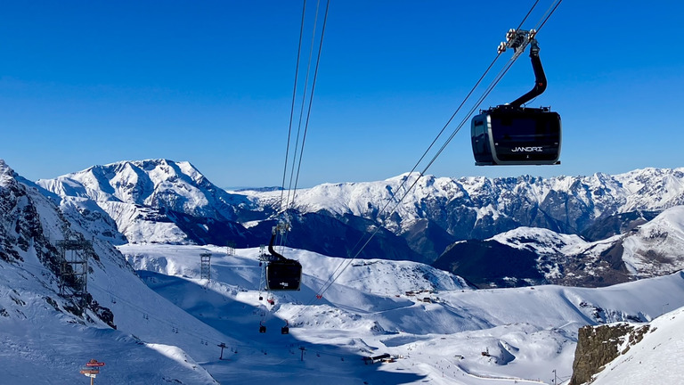 Belle journée ensoleillée sur les pistes😁