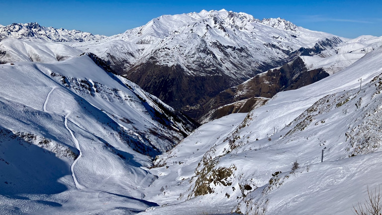 Belle journée ensoleillée sur les pistes😁