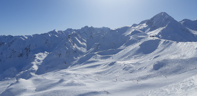 Frais le matin, frites à midi, chaud l'après-midi 