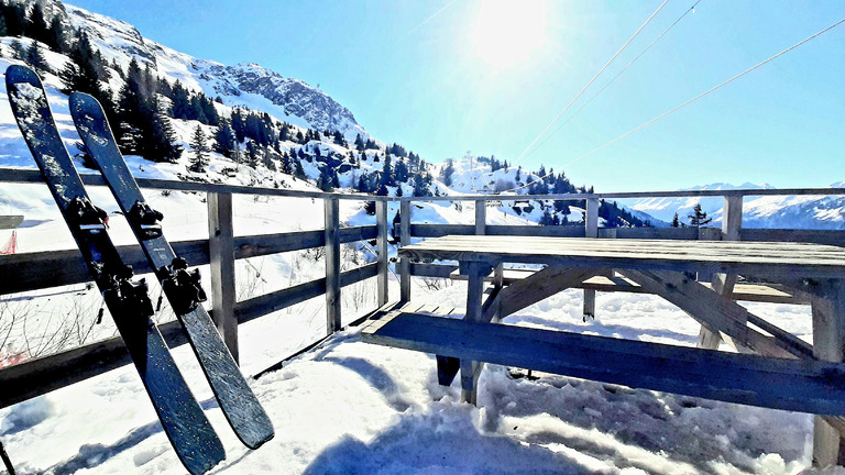 Pistes géantissimes et La Fare merveilleuse !