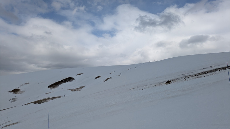 Grise mine sous les nuages