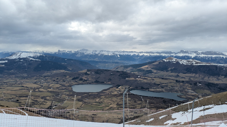 Grise mine sous les nuages