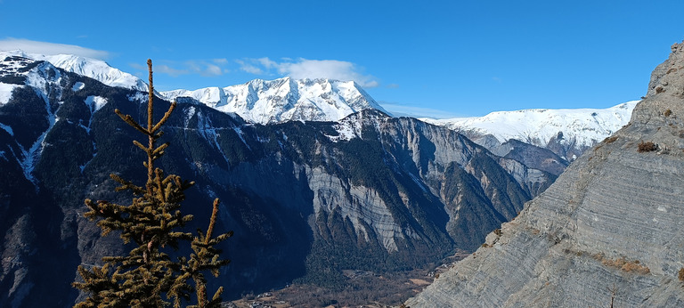 Rando pédestre au soleil de l'Oisans