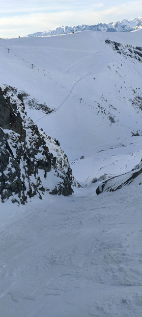 Très bon sur piste, excellent en hors piste "damé" 