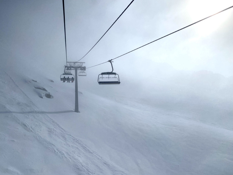 Poudre de rêve, puis le vent, la brume et les crampes ! 