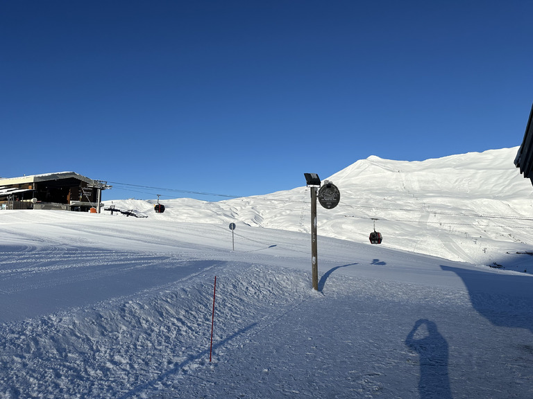 Ciel bleu sur les contamine 