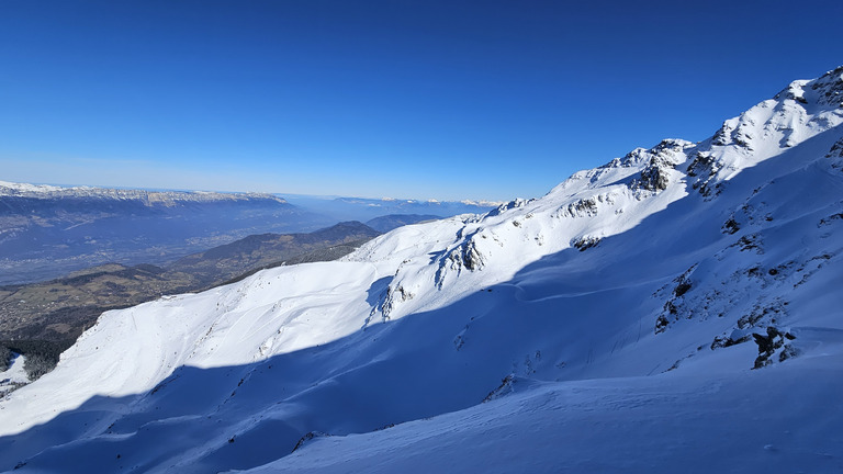 Bon sur piste, pas fou en dehors. 