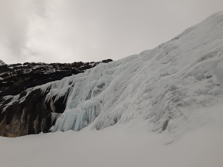 Combo ski rando, cascade de glace-on part tôt , on rentre tard😎