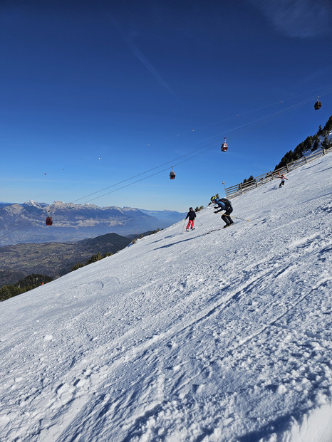 Chamrousse : super session ciel bleu